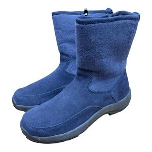 LL Bean size 8 Stylish Navy Winter Boots